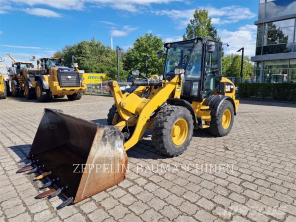 CAT 908M Radlader