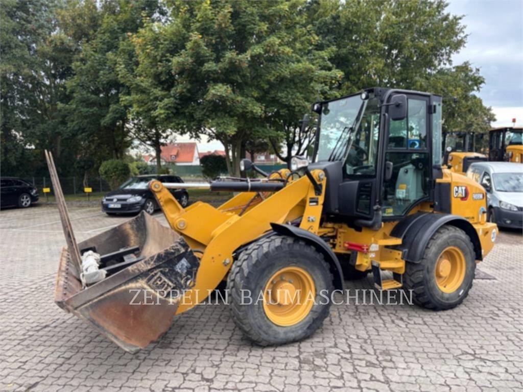 CAT 908M Radlader
