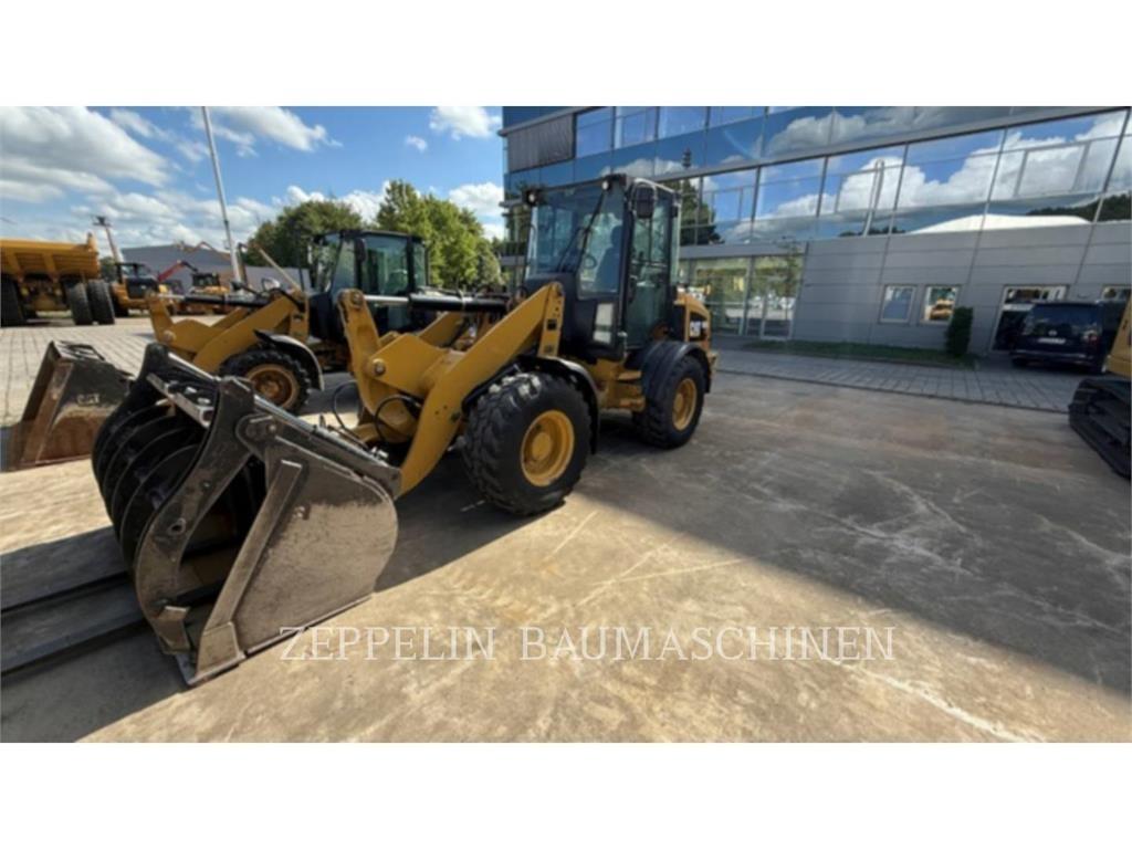 CAT 908M Radlader