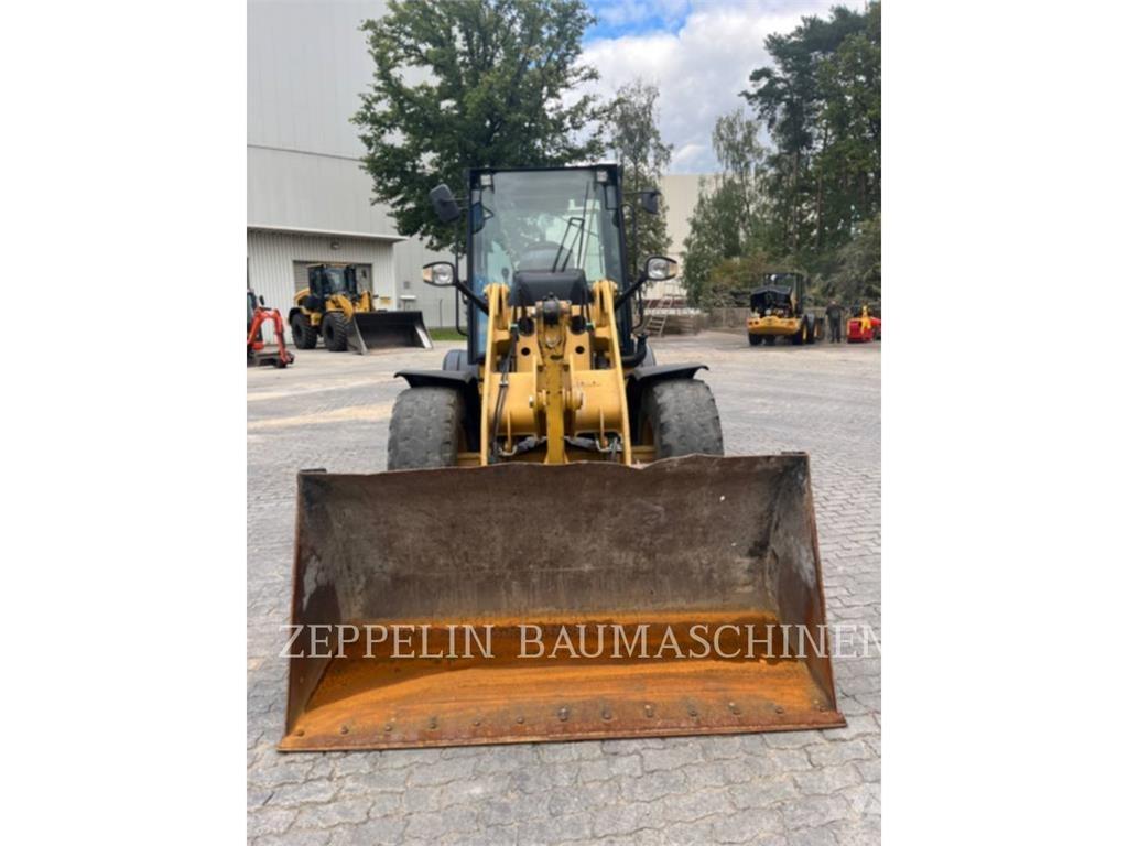 CAT 908M Radlader