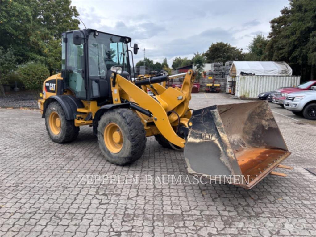 CAT 908M Radlader