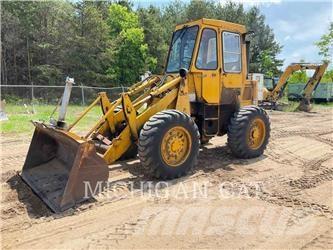 CAT 910 Radlader