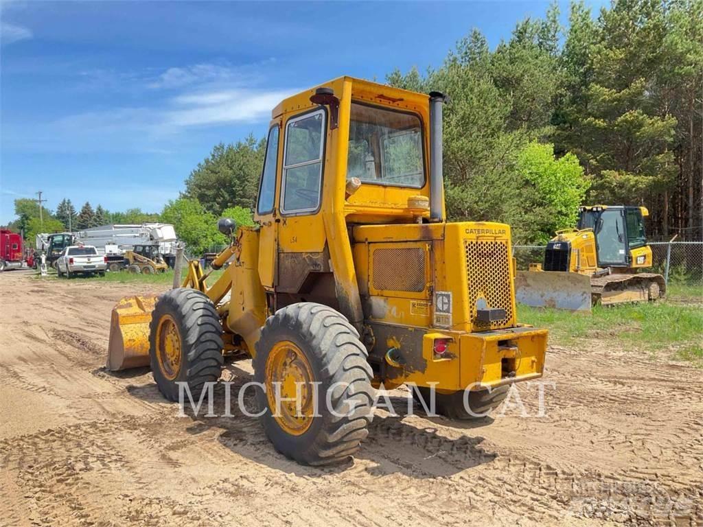 CAT 910 Radlader