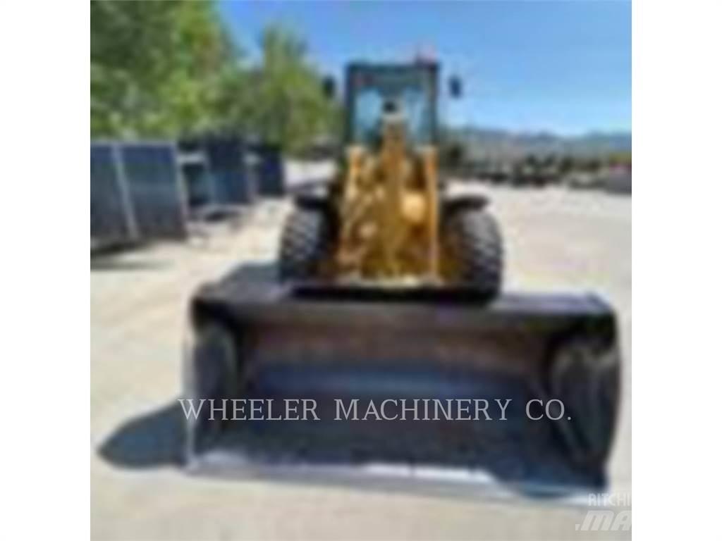CAT 910 Radlader