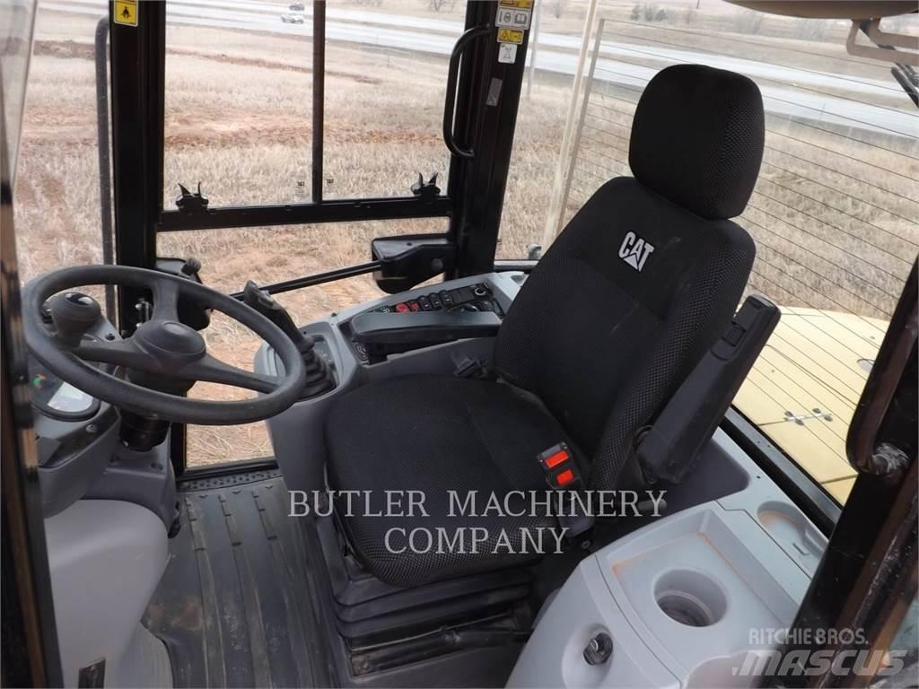 CAT 918M Radlader