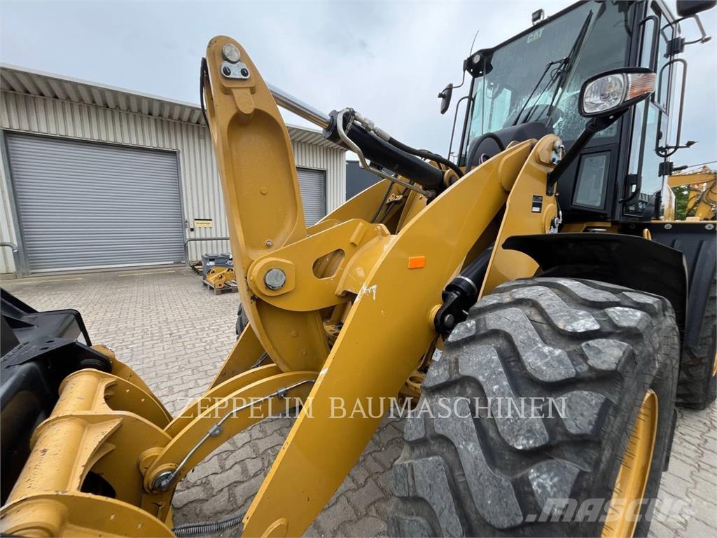 CAT 918M Radlader