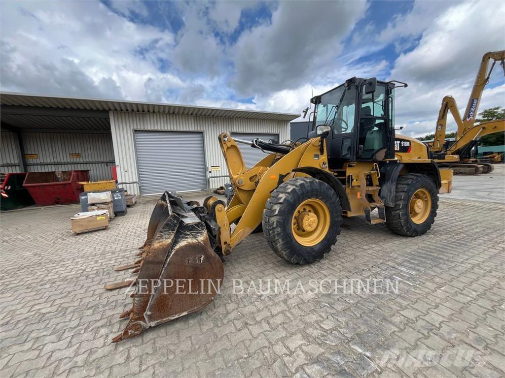 CAT 918M Radlader