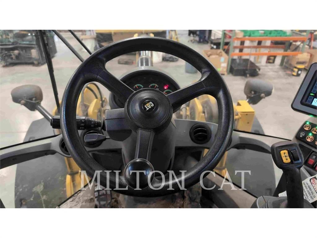 CAT 930M Radlader