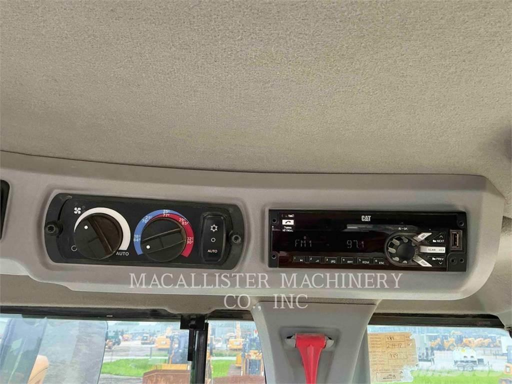 CAT 930M Radlader