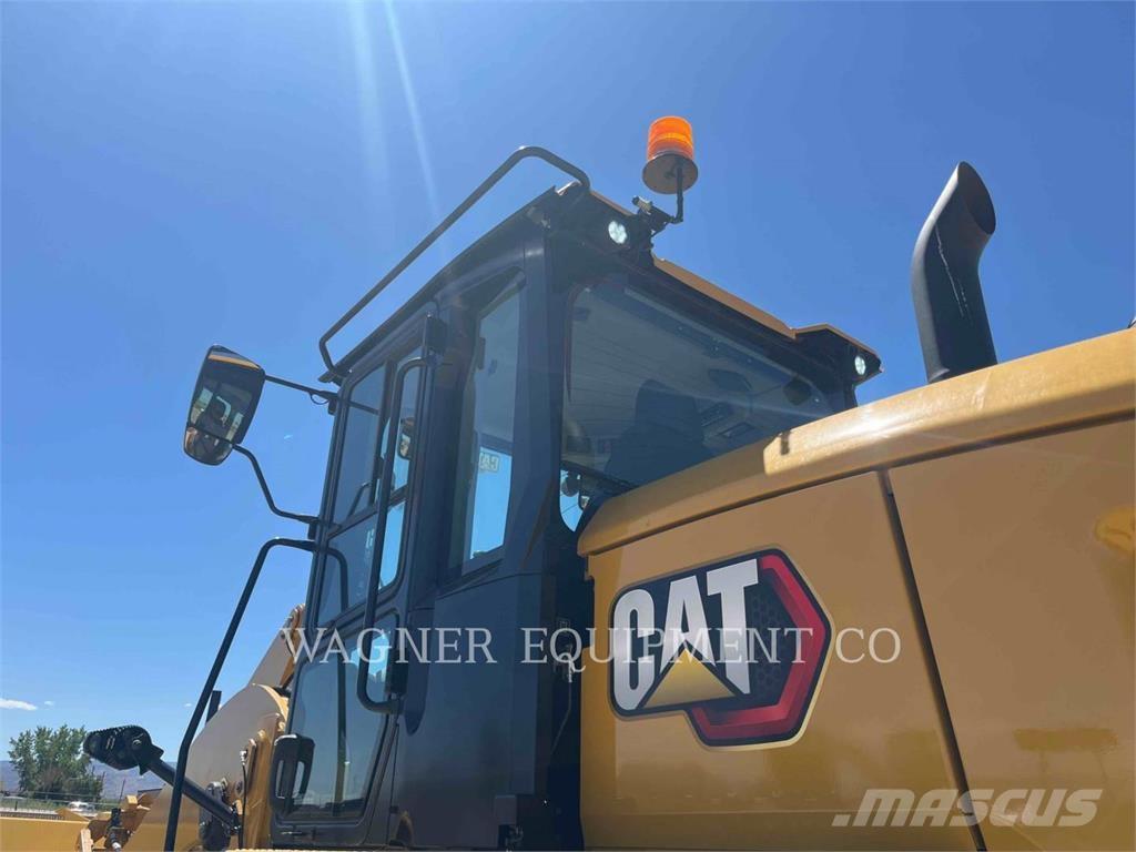 CAT 930M Radlader