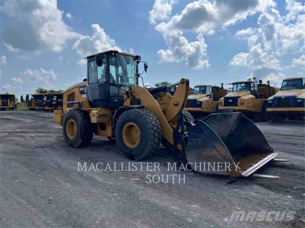 CAT 930M Radlader