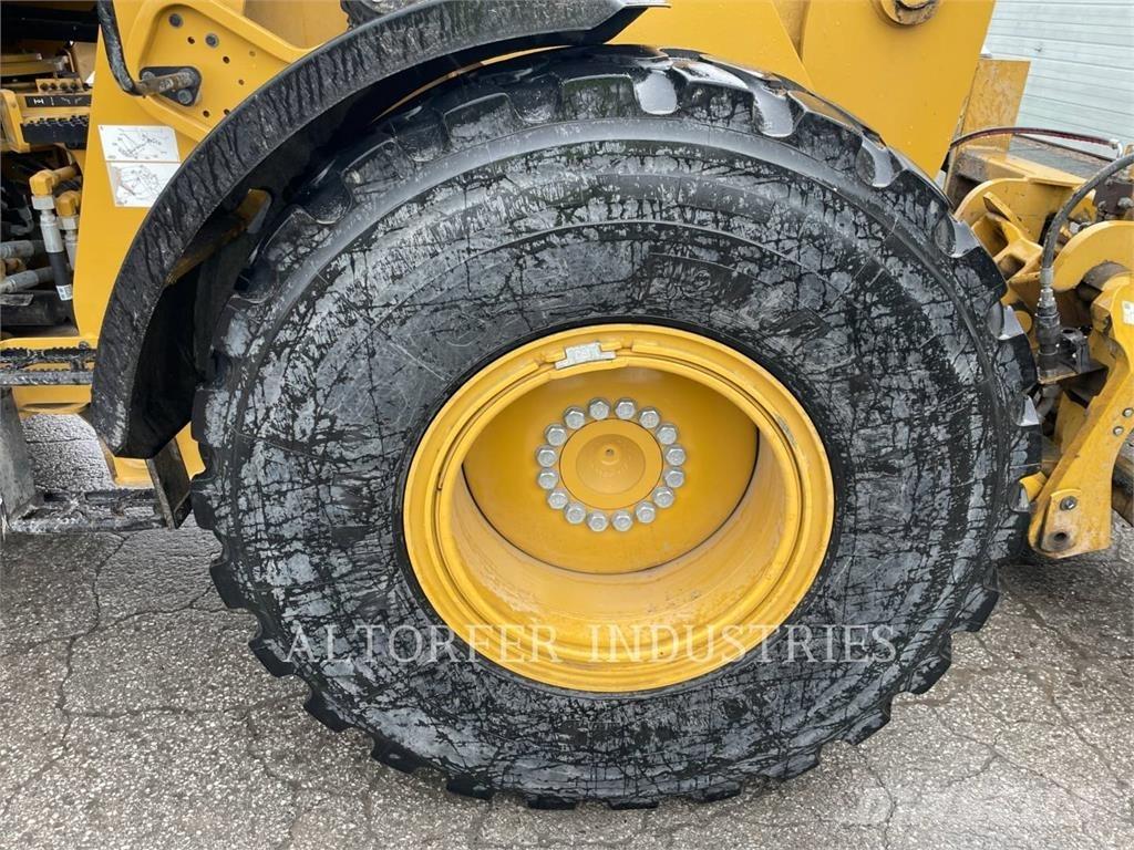 CAT 930M Radlader