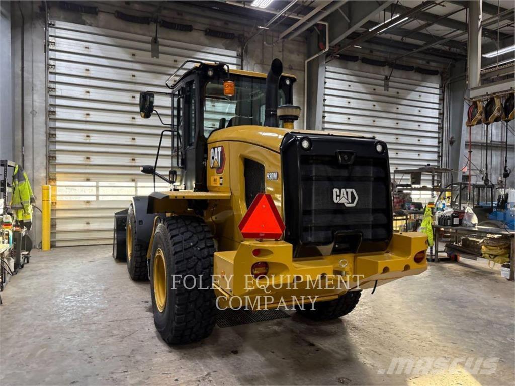 CAT 930M Radlader