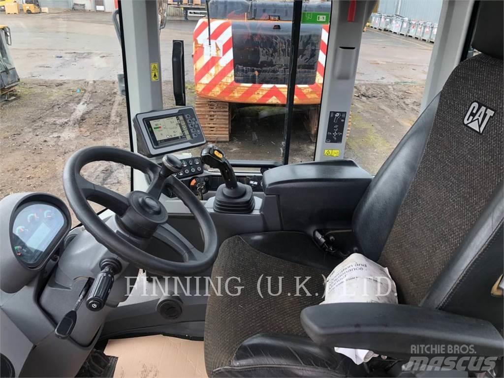 CAT 930M Radlader