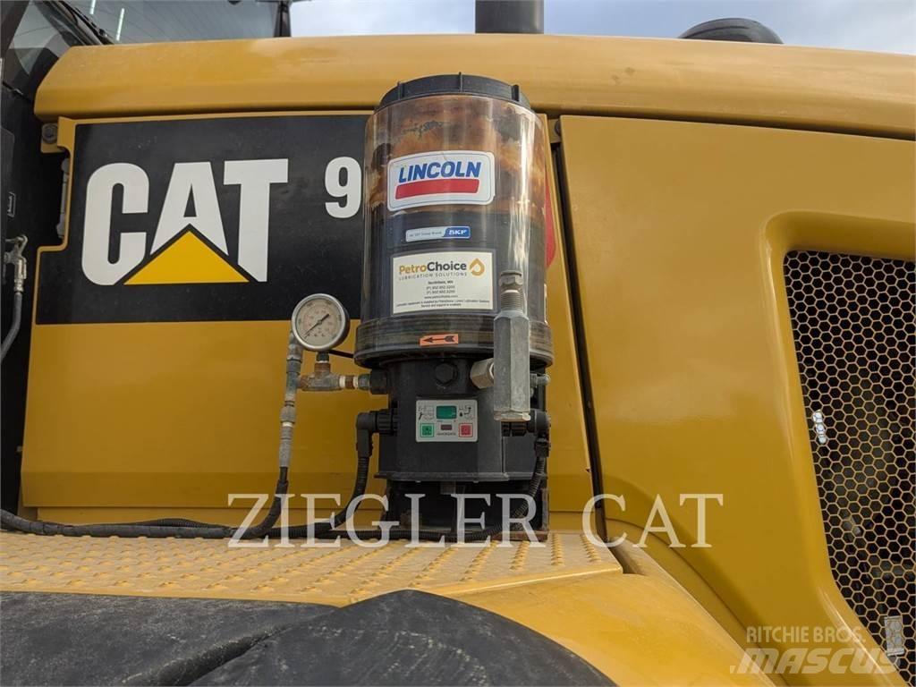 CAT 938M Radlader