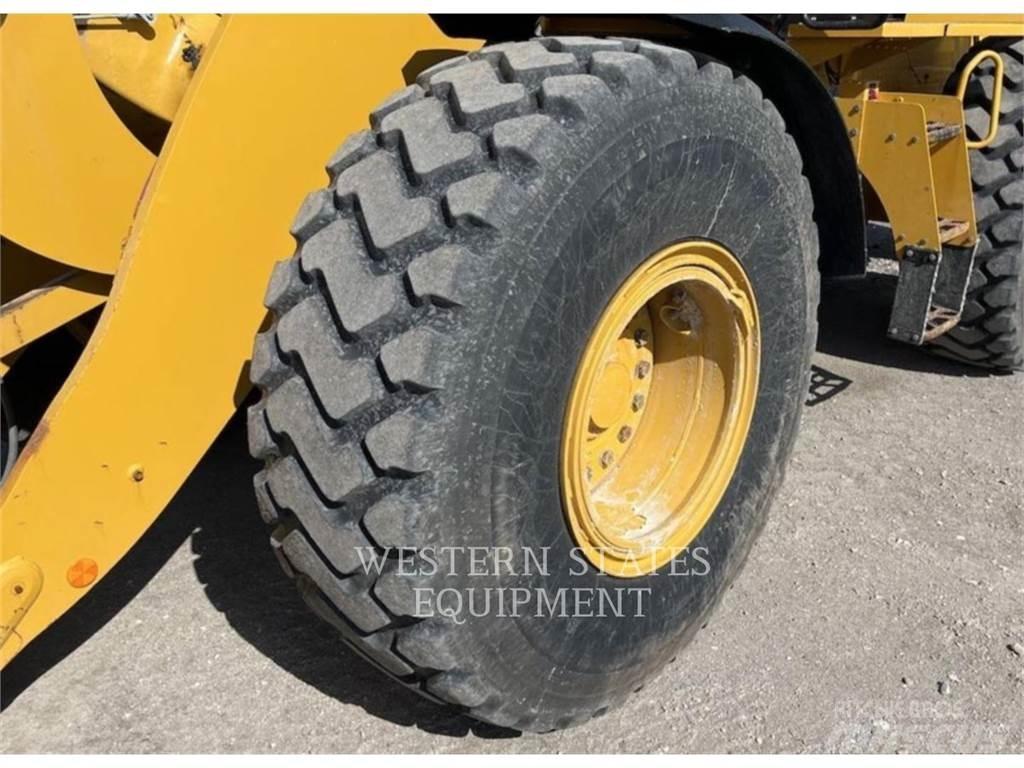 CAT 938M Radlader