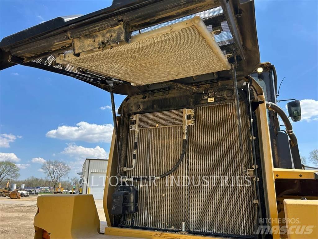CAT 938M Radlader