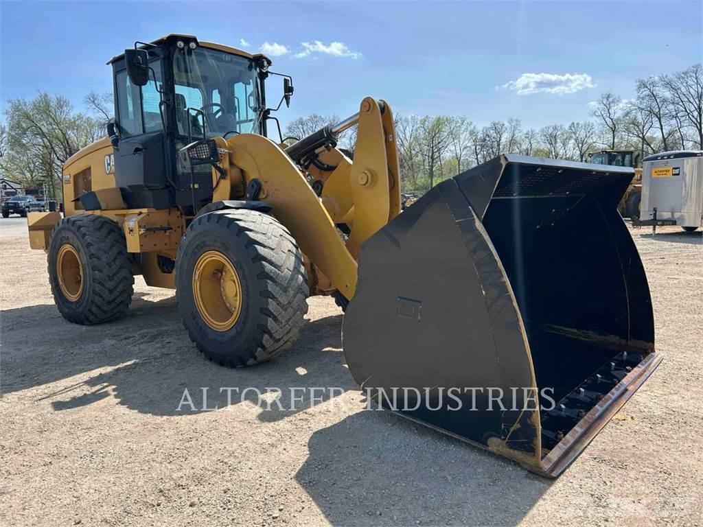 CAT 938M Radlader