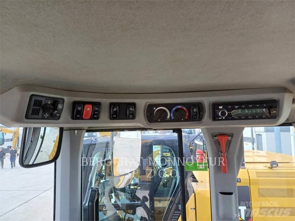 CAT 938M Radlader
