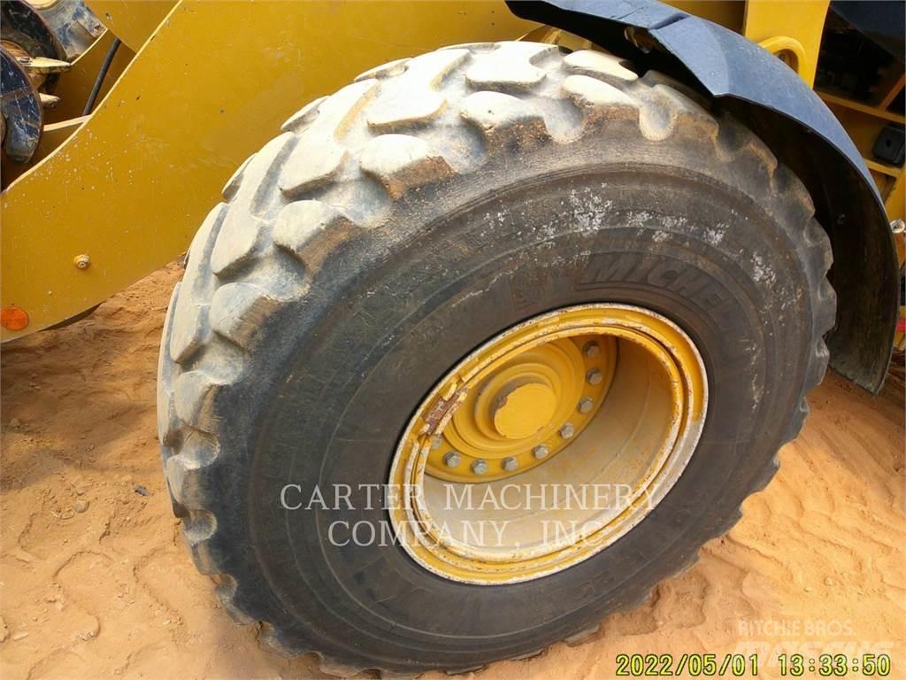 CAT 938M Radlader