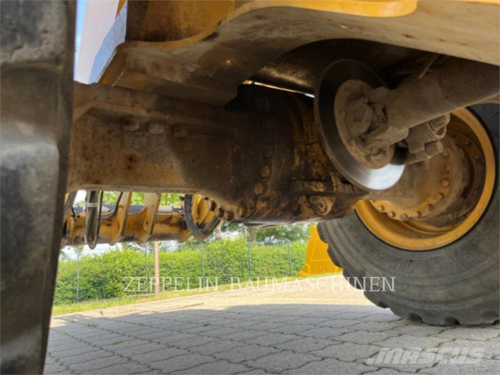 CAT 938M Radlader