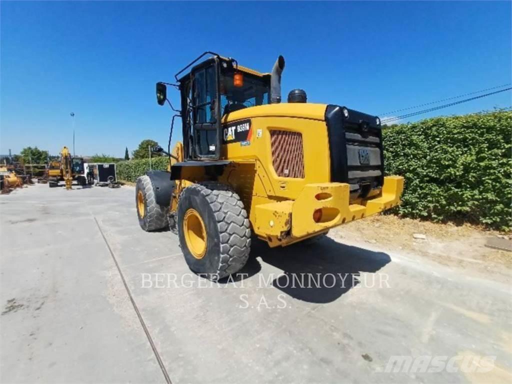 CAT 938M Radlader