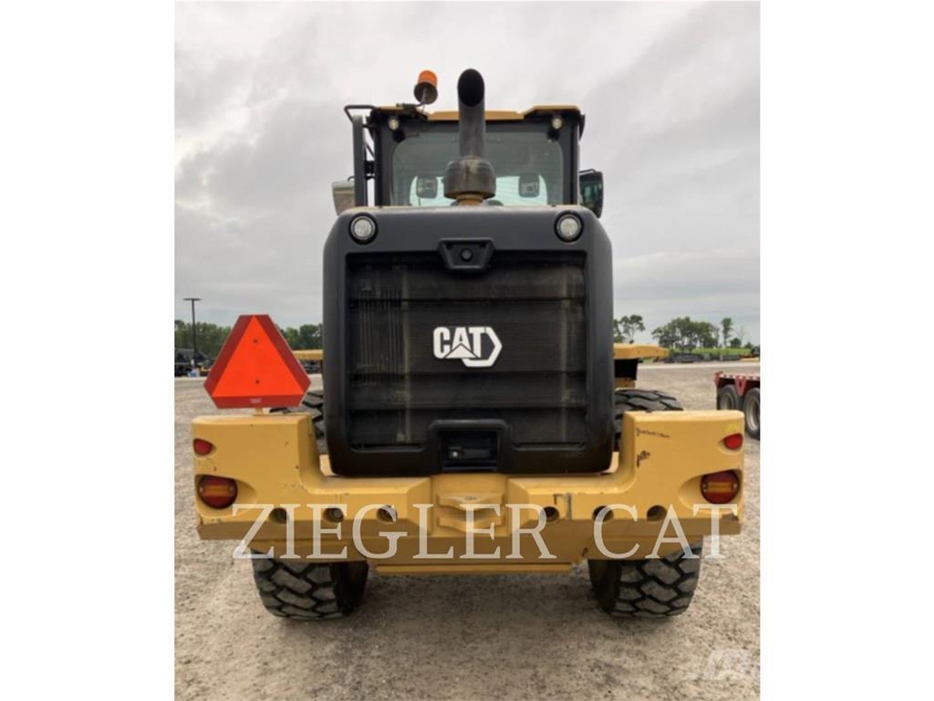 CAT 938M Radlader
