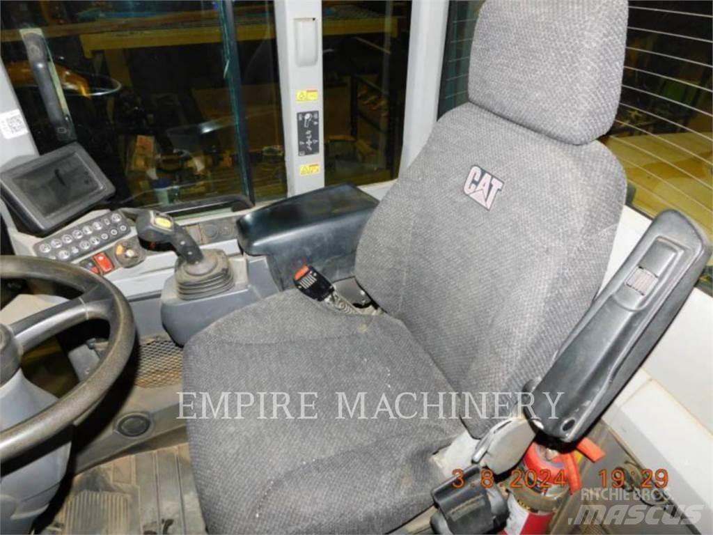 CAT 938M FC Radlader