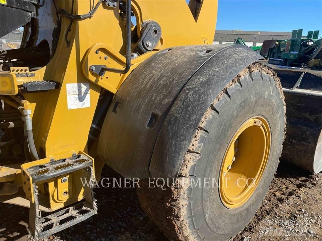 CAT 938M FC Radlader