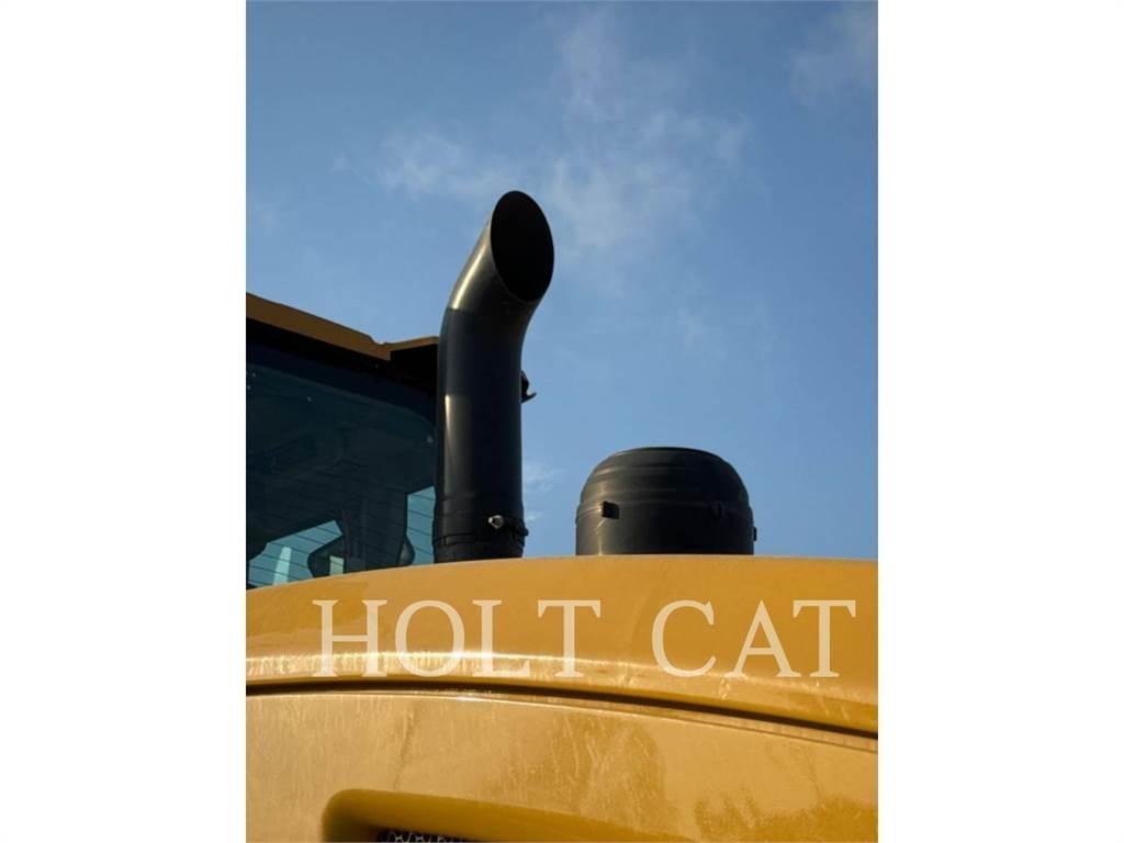 CAT 938M QC Radlader