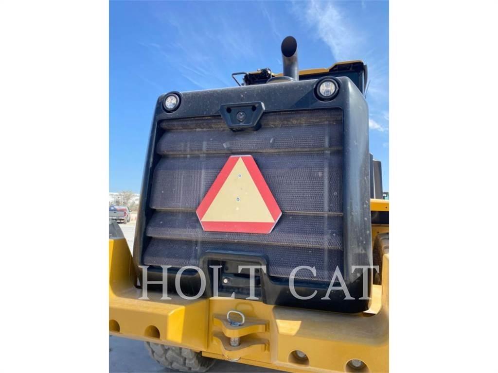 CAT 938M QC Radlader
