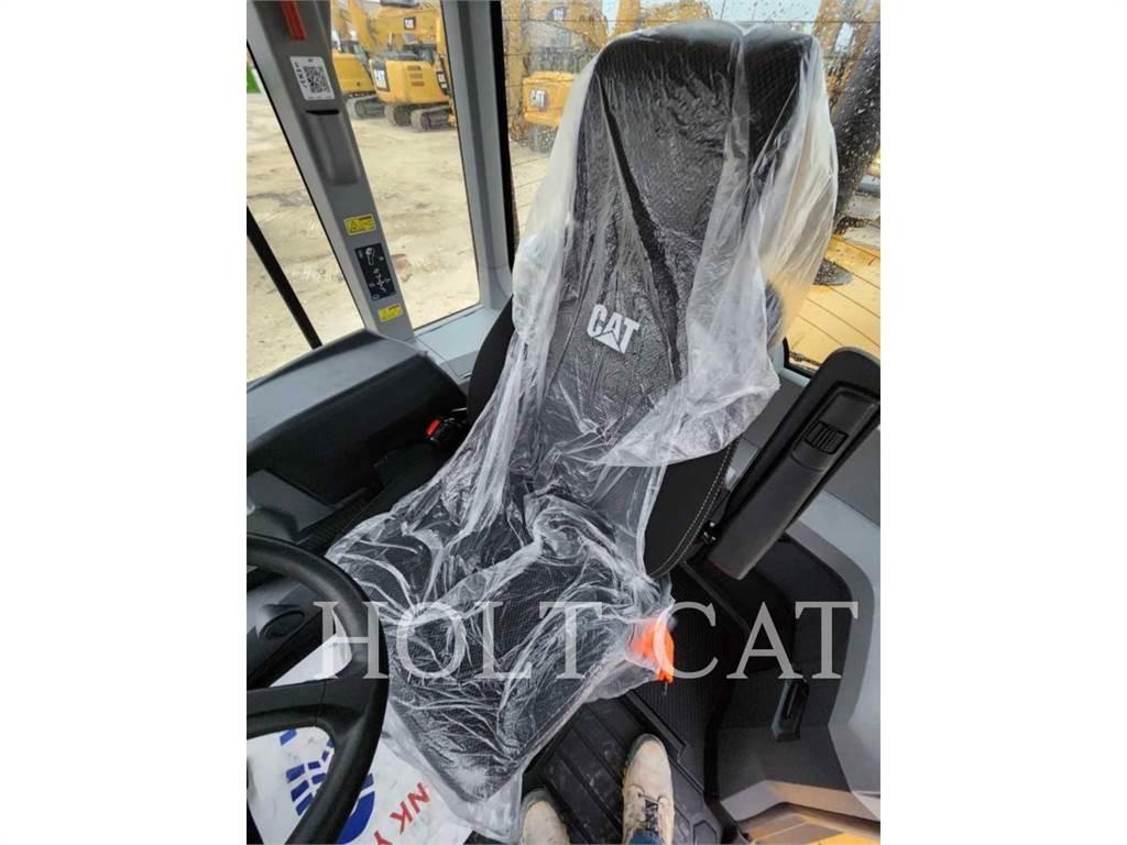 CAT 938M QC Radlader