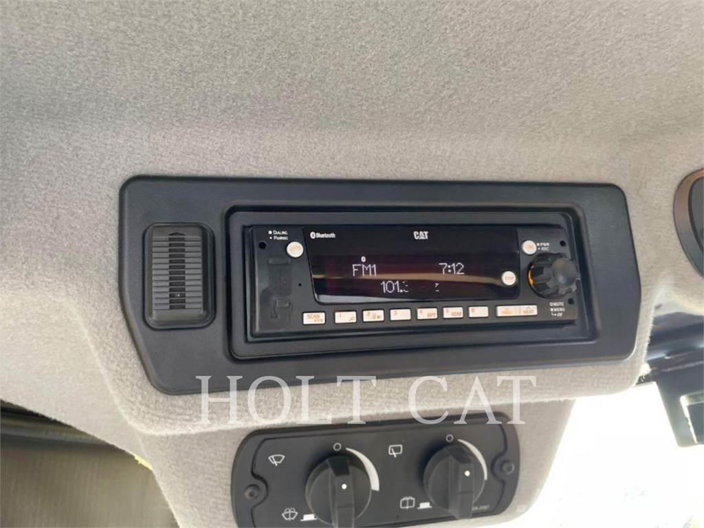 CAT 966 QC Radlader