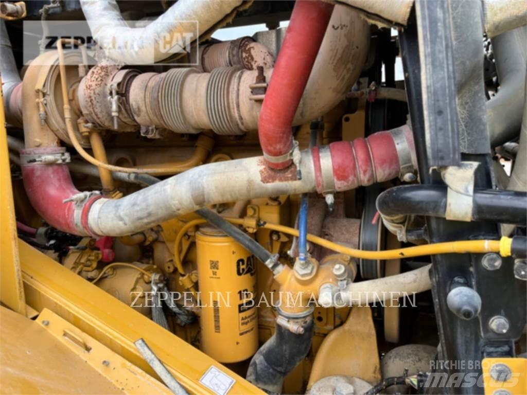 CAT 966M Radlader