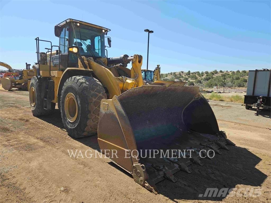 CAT 966M Radlader