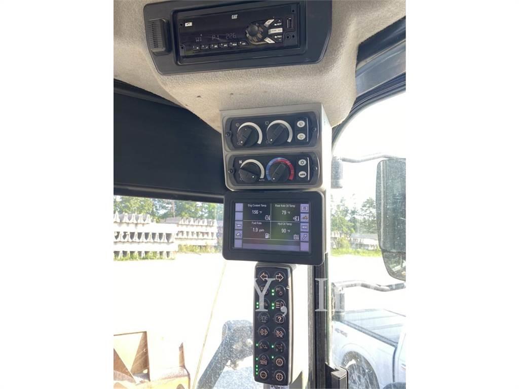 CAT 972M Radlader