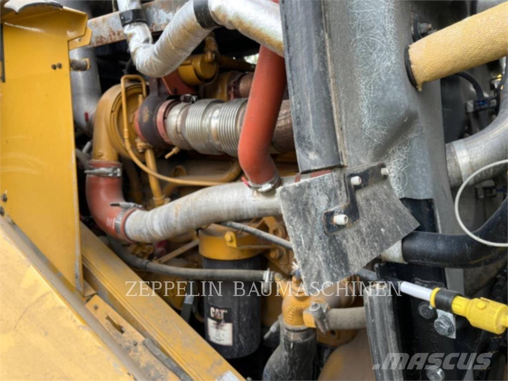 CAT 972M Radlader