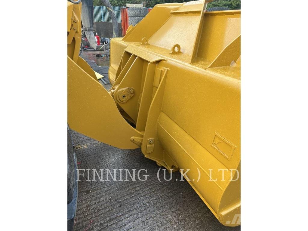 CAT 972M Radlader