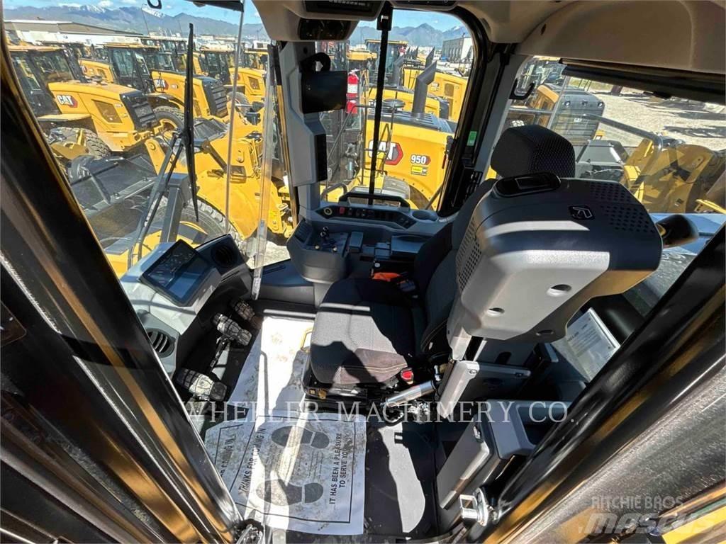 CAT 982 Radlader
