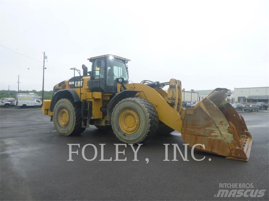CAT 982M Radlader