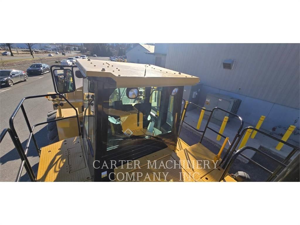 CAT 988H RBLD Radlader