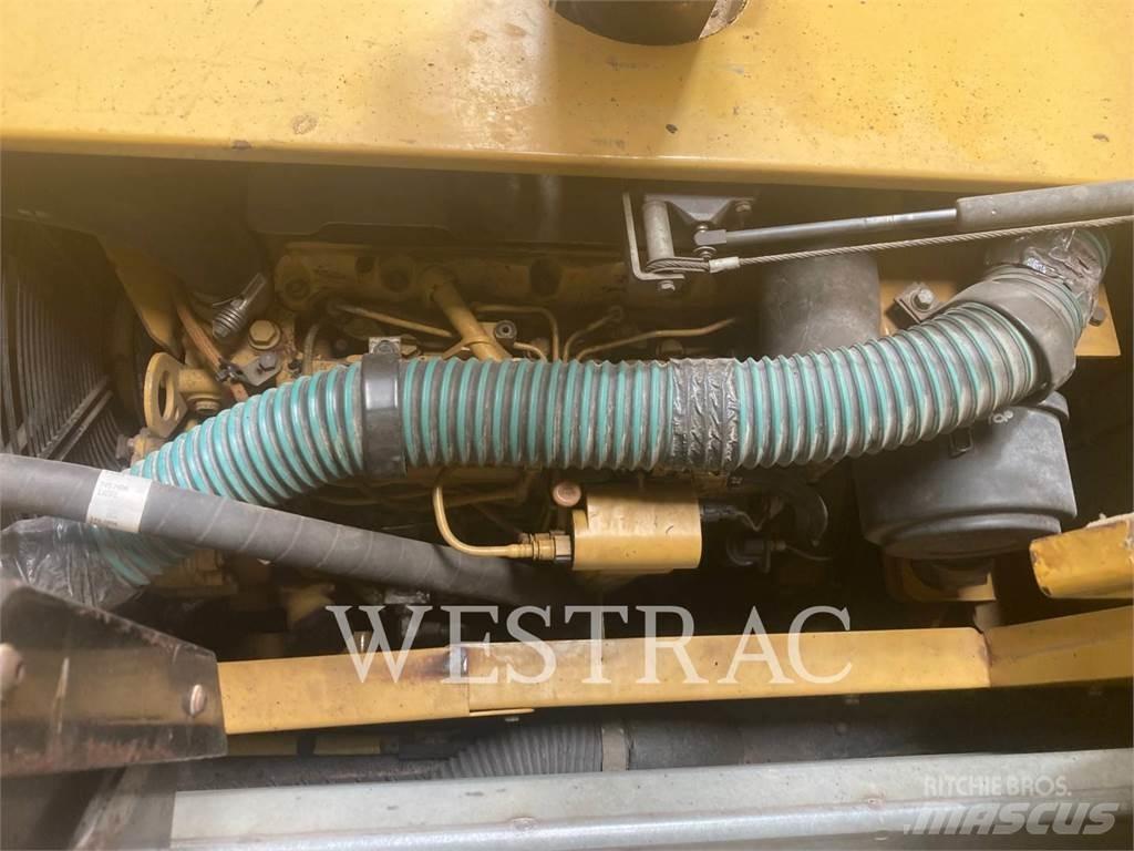 CAT AP-300 Strassenfertiger