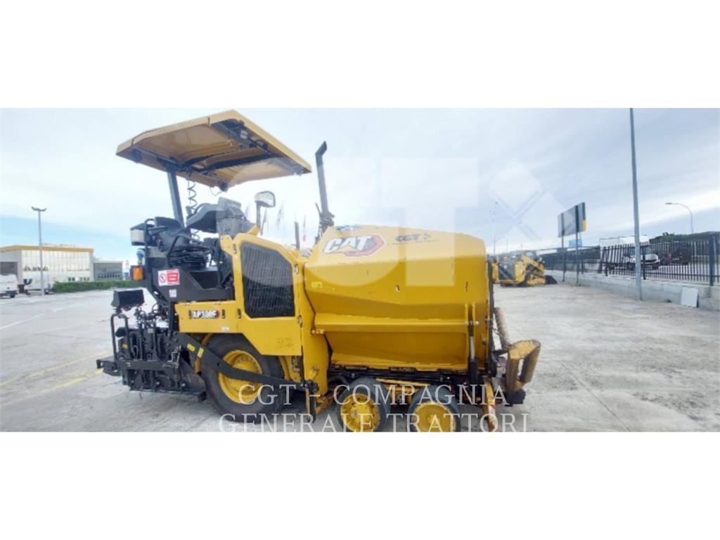 CAT AP300F Strassenfertiger