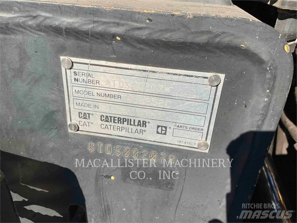 CAT AP500E Strassenfertiger