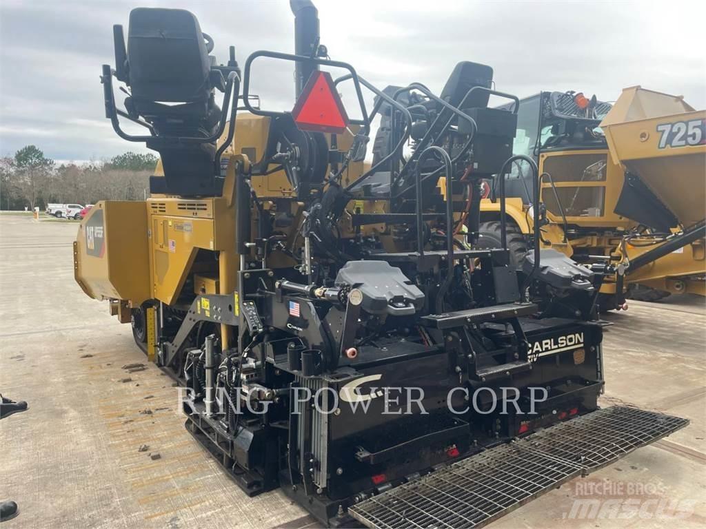 CAT AP555F Asphalt-Recycler