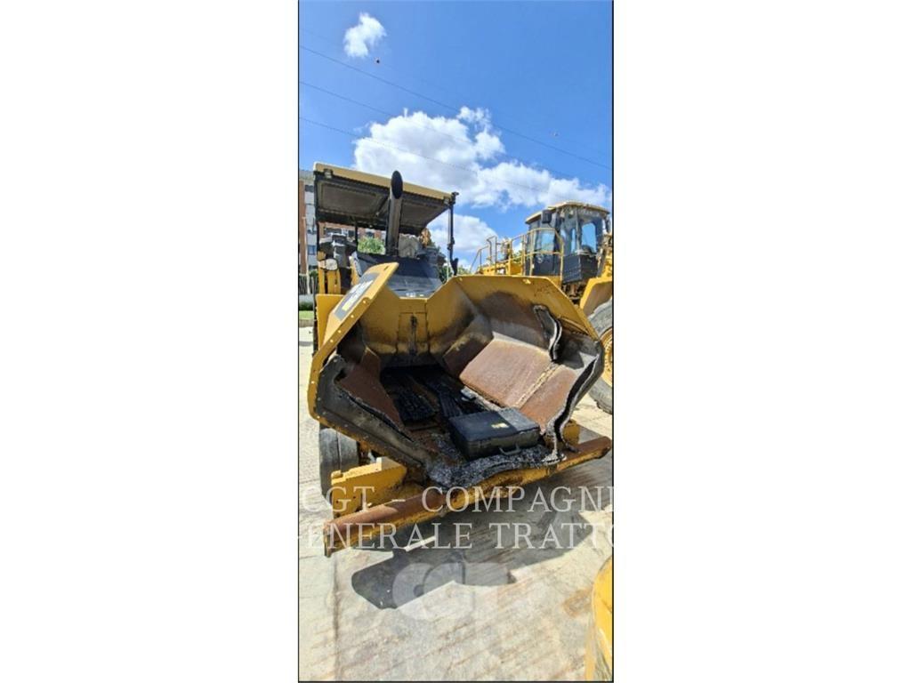 CAT AP600F Strassenfertiger