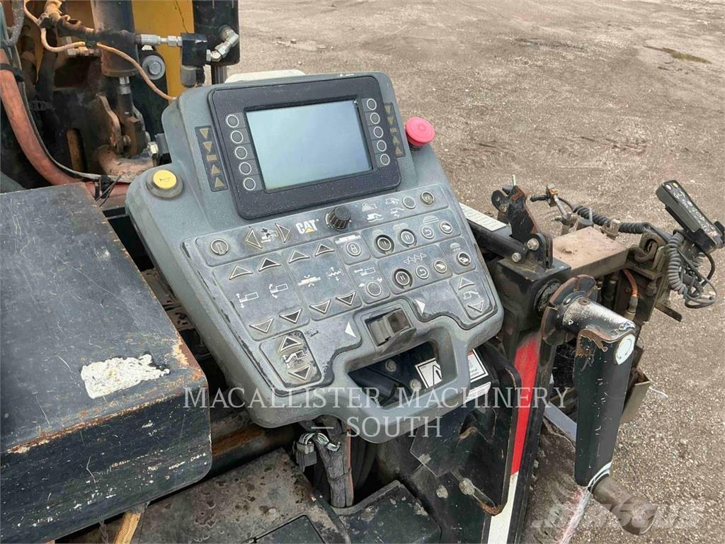 CAT AP655F Strassenfertiger