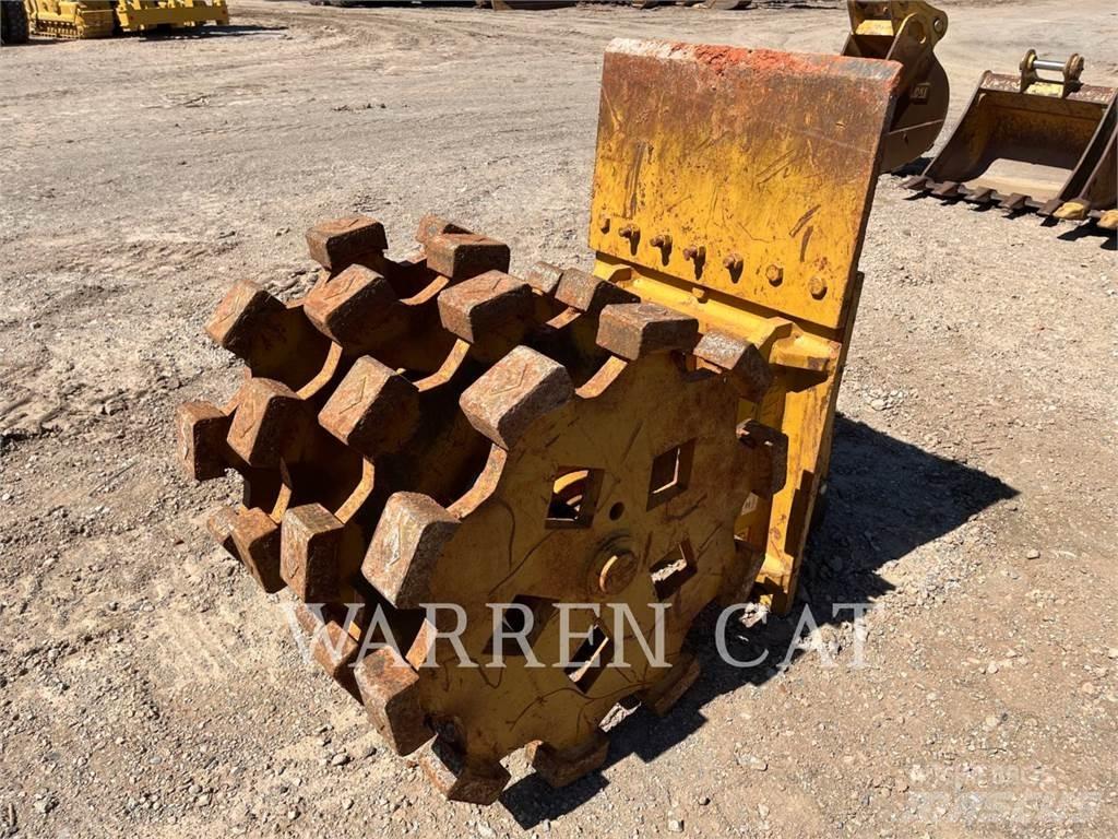 CAT CB WHEEL 36 Sonstige Baumaschinen