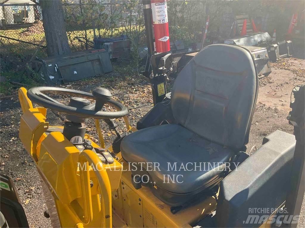 CAT CB1.8 Tandemwalzen