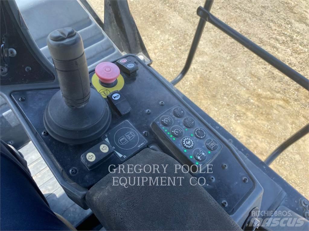 CAT CB13 Tandemwalzen